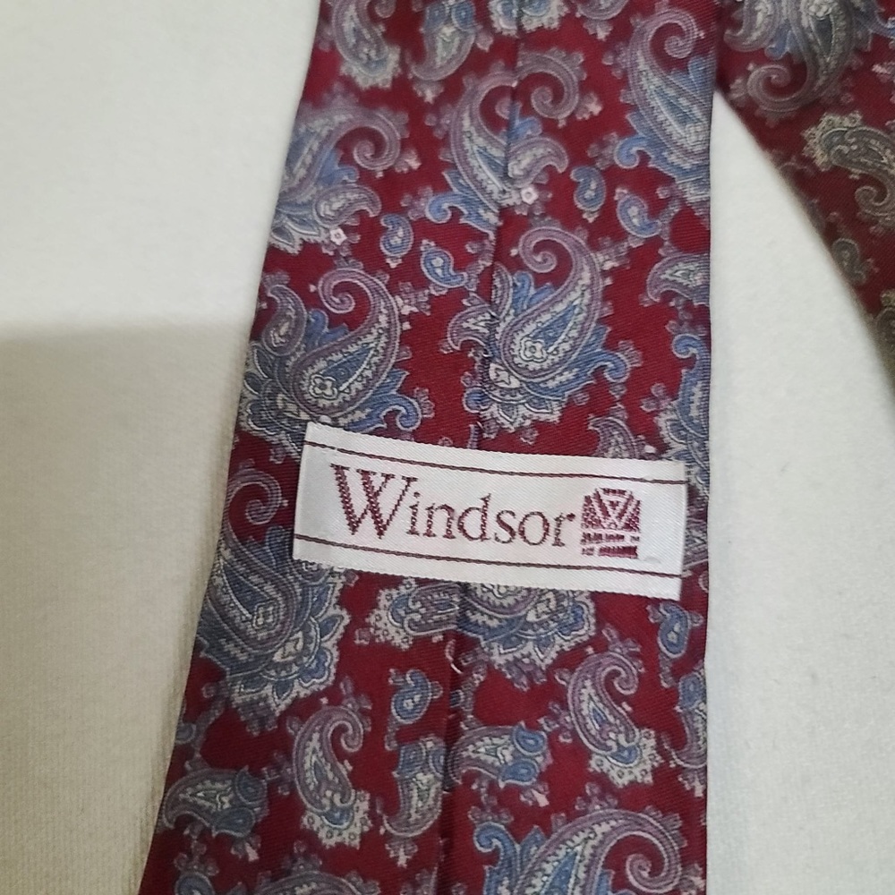 Windsor tie - Picture 2 of 4
